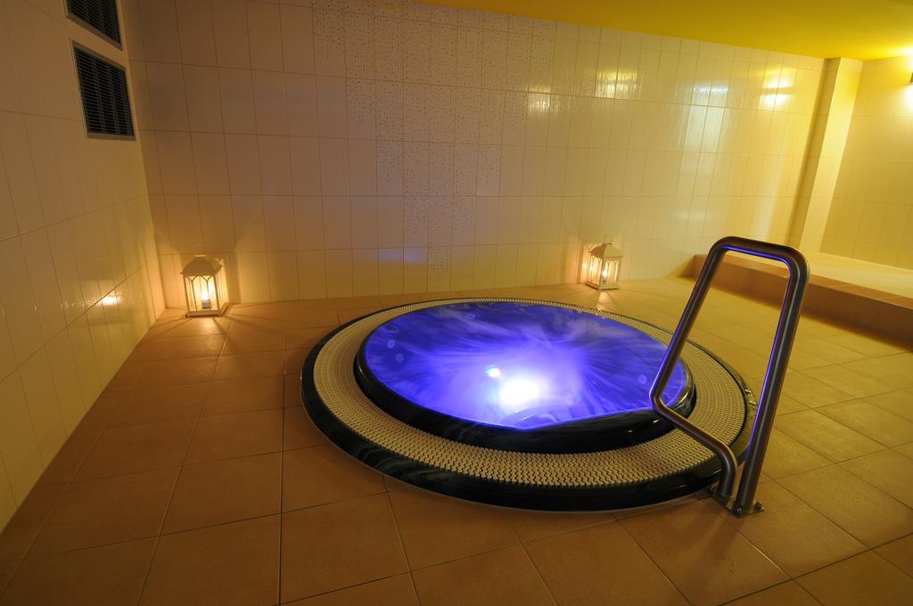Wellness Resort Energetic Roznov pod Radhostem Exterior photo